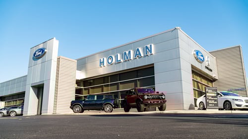 Holman Ford Maple Shade exterior