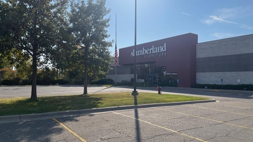Albertville Slumberland Furniture parking lot