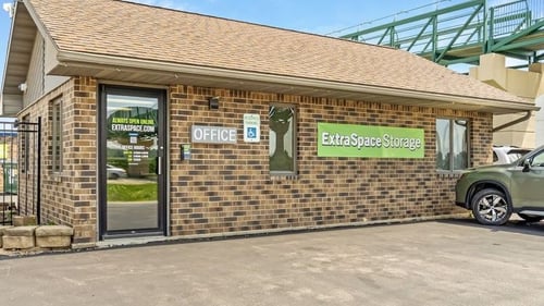 Extra Space Storage
