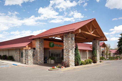 Holiday Inn Exterior 1