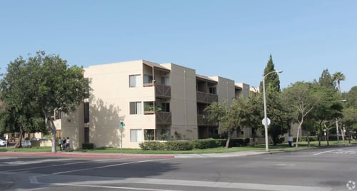 Building Exterior at Rosswood Villa 62+ Apartments in Santa Ana, CA 92701
