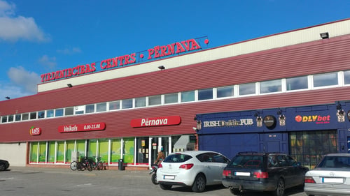 Pērnava, tirdzniecības centrs