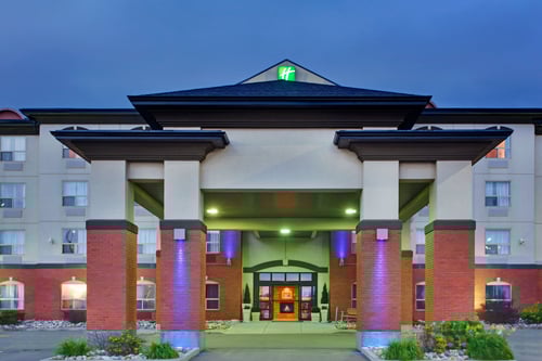 Holiday Inn Express Sherwood Park Entrance