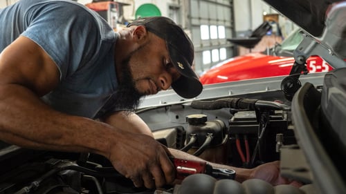 Luther Brookdale Chevrolet Service Technician