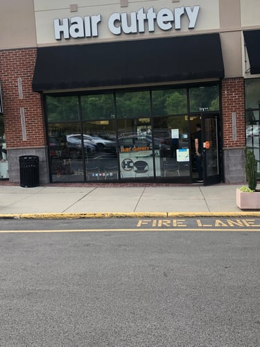 The front entrance of Hair Cuttery at Baederwood Shoppes.
