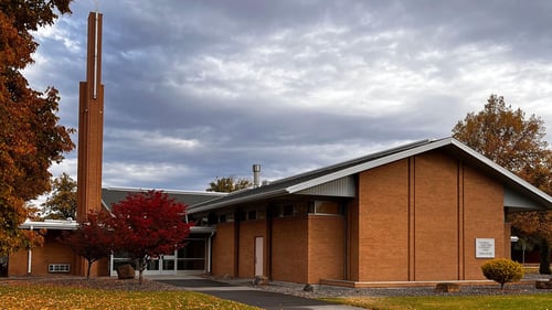The Mountain View Ward building is located at the corner of Jones Road and Thompson Drive just south of Butler Market Road