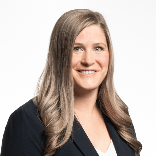 Headshot of Laura Woronka