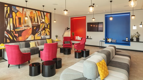 Holiday Inn – the niu, Form Stuttgart Feuerbach Hotel Lobby