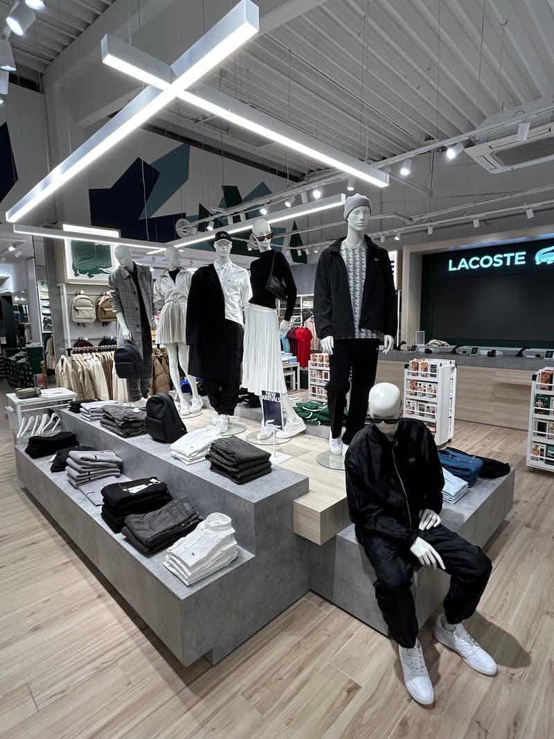 Close Up - Store