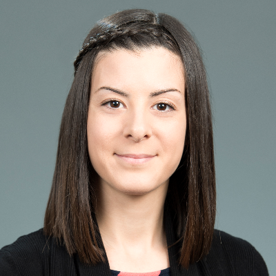 Sarah Williams headshot.