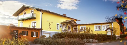 Außenansicht Seniorenheim Linhart 8324 Kirchberg an der Raab
