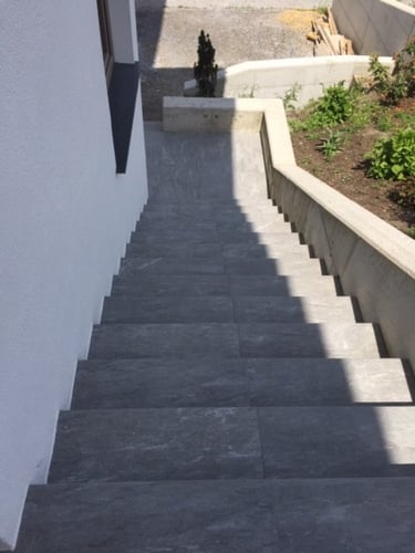 Nijaz Delic Platten und Fliesenleger - Treppe