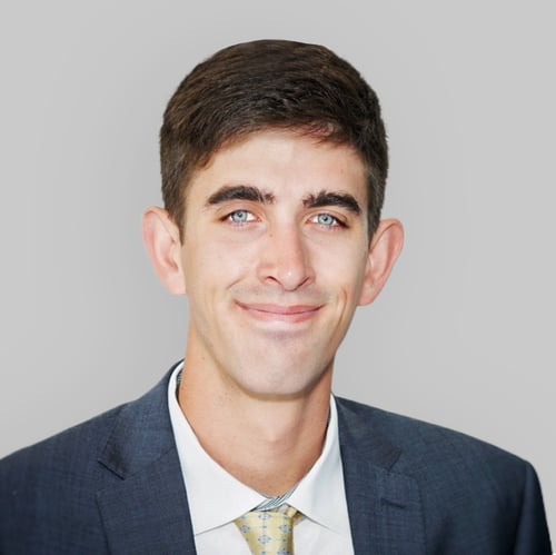Headshot of Nicholas Kakavas, a wealth advisor at Chase