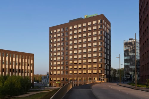 Welcome to the Holiday Inn Eindhoven Airport hotel
