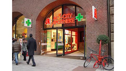 Aussenansicht der Mö-City-Apotheke