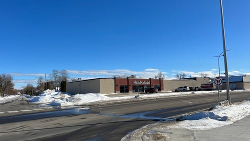 Street view of Slumberland Furniture Store in International Falls,  MN