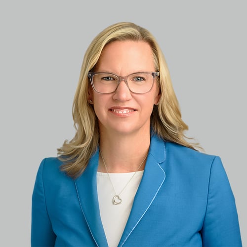 Headshot of Susan Barnett, a wealth advisor at Chase
