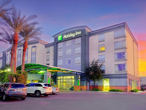 Best hotel to stay few minutes away from the airport.