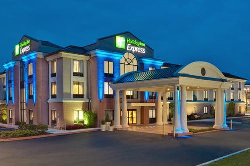 Welcome to the Holiday Inn Express® Hotel & Suites Quakertown