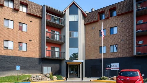 Renew at Neil Lake, Eden Prairie, MN, 55344