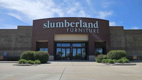 Slumberland Grand Forks,  ND storefront