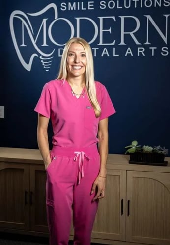 Dr. Amanda Puustinen