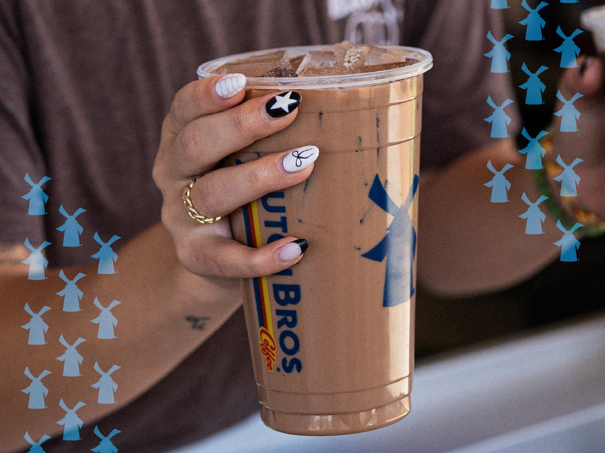 Mocha, Latte & Cold Brew | Dutch Bros Bowling Green (1854