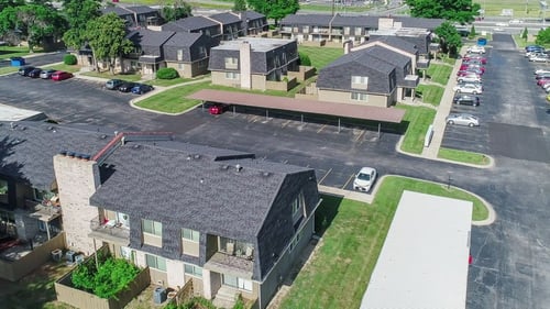 The Oaks at Prairie View exterior