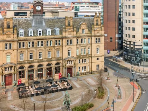 Knight Frank Leeds Commercial Agents: Leeds city square, UK