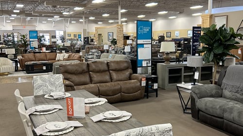 Columbus Slumberland Furniture interior
