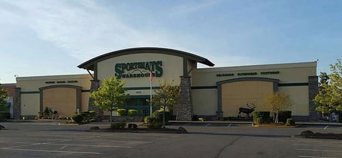 The front entrance of Sportsman's Warehouse in Federal Way