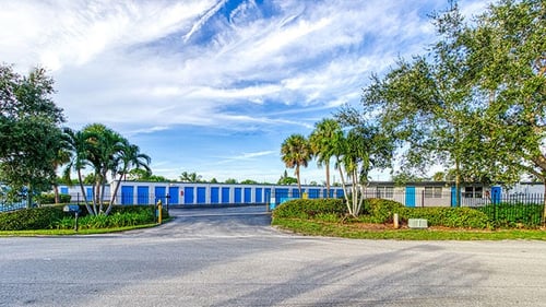 SmartStopSelfStorage-JensenBeachFL-1105NEIndustrialBlvd