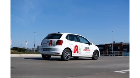 Aussenansicht der Kreuz-Apotheke-Holdorf