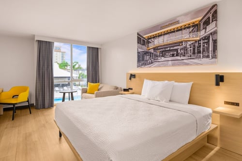 The Floridian Express International Drive