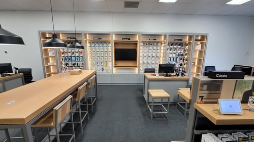 Wireless Zone, Verizon Authorized Retailer, Verizon Wireless, 5G, smartphones, tablets, smart watches, 5G, WiFi, internet, mobile accessories, upgrades, phone lines, bill analysis, prepaid phones, Samsung, Google, Apple, LG, Motorola