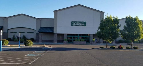The front entrance of Sportsman's Warehouse in Bend