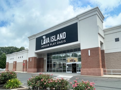 Retail space for lease in Manchester, CT