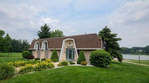 Lamberton Lake Apartments exterior