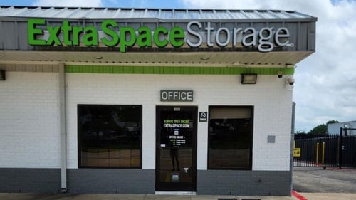 Extra Space Storage