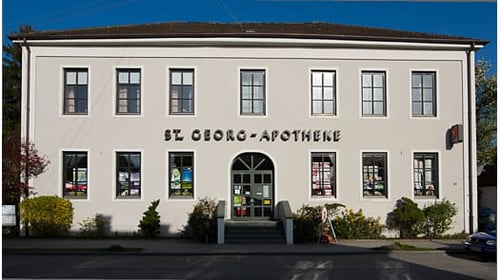 Aussenansicht der St. Georg-Apotheke