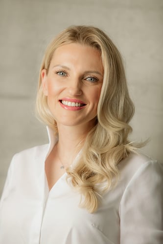 Olga Nissen - Geschäftsführerin Kosmetikerin PMU Artist