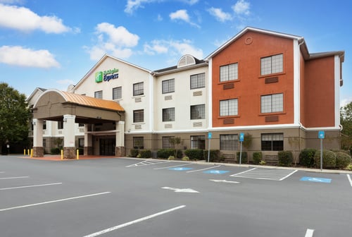 Welcome to the Holiday Inn Express Acworth