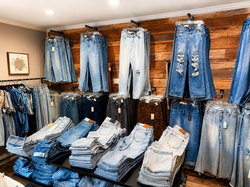 #BoutiqueClothing#WomensFashion#DenimCollection#JeansStore#FashionBoutique#RetailDisplay#CasualFashion#BoutiqueShopping#ClothingStore
#WomensApparel#DenimStyle#ShopLocal#FashionRetail#WardrobeEssentials#RetailMerchandising
