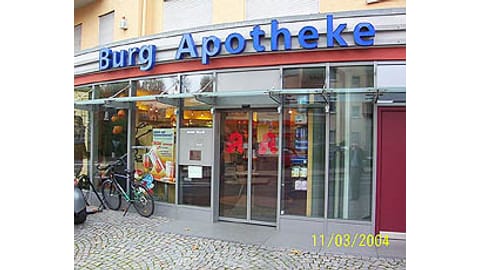Aussenansicht der Burg-Apotheke