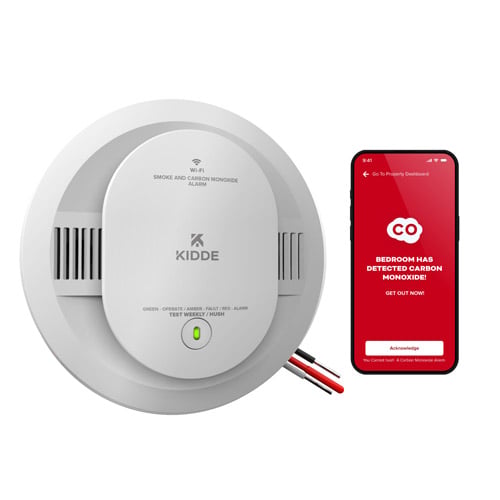 The 30cuar-w product next to a smart phone showing the Kidde App