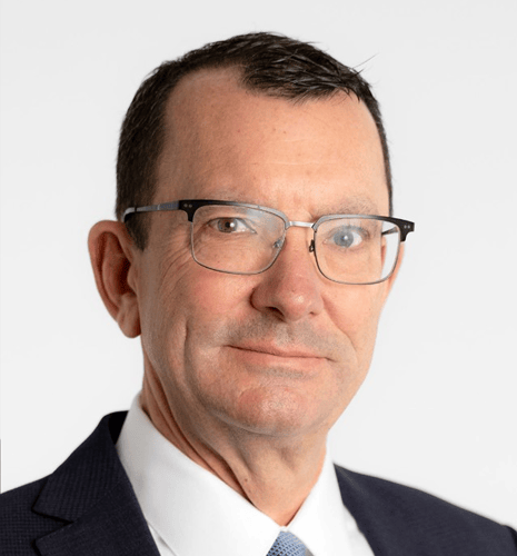 Headshot of Alex Maclean.