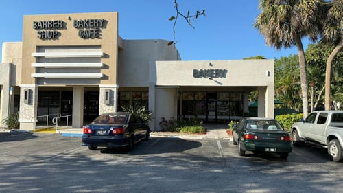 family-owned bakery in Deerfield Beach