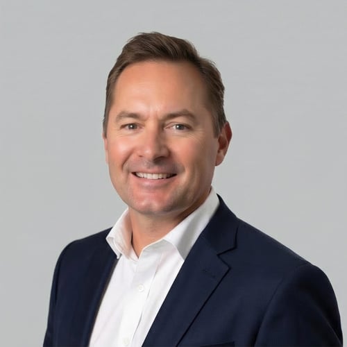 Headshot of Chris Goebel, a wealth advisor at Chase