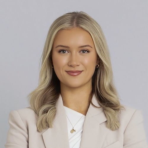 Delaney Dunn Headshot Image