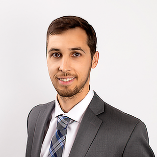 Headshot of Mike Holmes